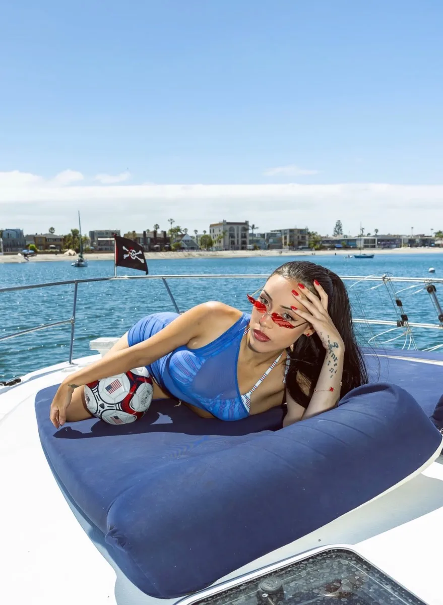 Jocelyn “Jocy” V., fashion and runway model in San Diego, CA (portfolio photo 11)