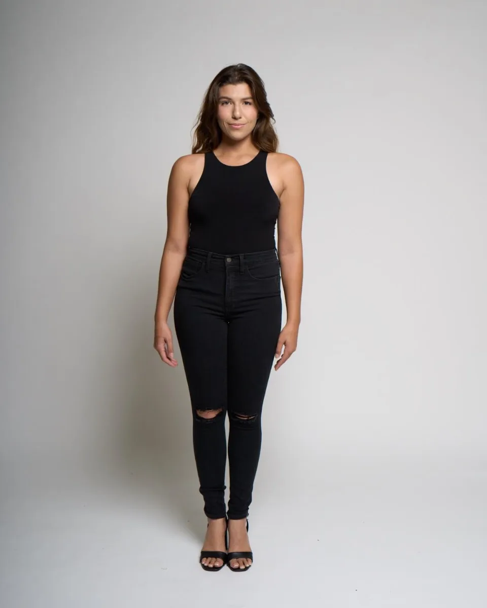 Rose T., fashion and runway model in San Diego, CA (portfolio photo 2)