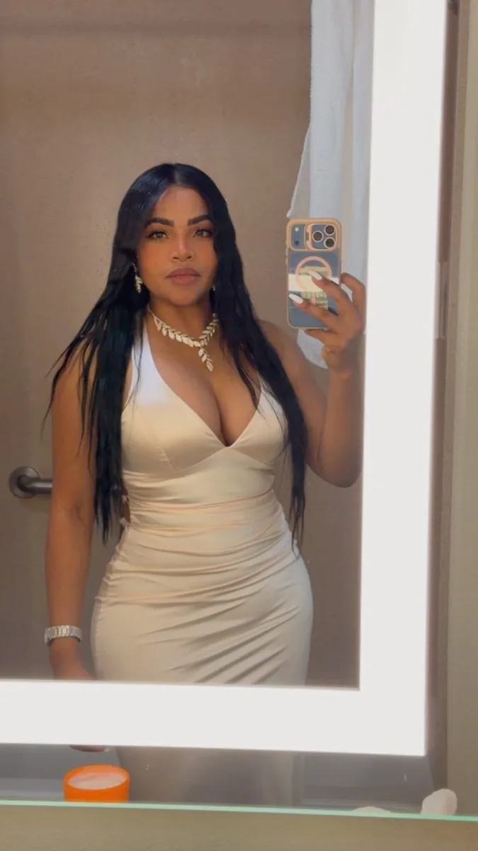 Sandy H., fashion and runway model in Montclair, CA (portfolio photo 6)